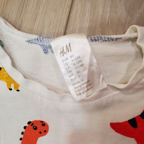 9-12m h&m Long Sleeve Tee - Picture 3 of 4